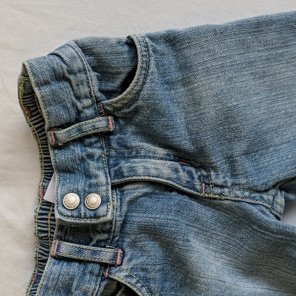 vintage old navy light wash straight leg denim jeans 6-12 months baby girl - Picture 2 of 9